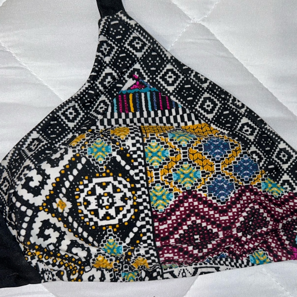 Mossimo Bikini Set- Top & Bottom 👙 - Picture 4 of 6
